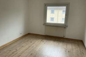 Charmante 3 Zimmer-Wohnung mit Balkon in bester Lage von Hagen Vorhalle! – Weststraße 75, 58089 Vorhalle, Hagen – Vorschaubild 4