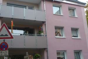 Gepflegte Dachgeschosswohnung mit drei Zimmern und Balkon in Dortmund