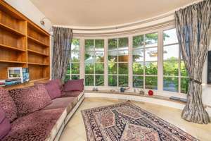 Zeitlose Eleganz auf einem Parkgrundstück – Repräsentative Villa in exklusiver Bonner Rheinlage – Die vollständige Adresse der Immobilie erhältst du vom Anbieter., 53179 Rüngsdorf, Bonn – Vorschaubild 16