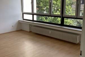 Ganz oben: : schöne  renovierte 3 Zimmer Whg. mit Essdiele und Südterrasse – Karl-Witthalm-Str. 25, 81375 Neuhadern, München – Vorschaubild 12