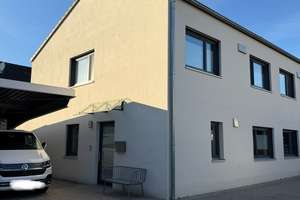 Provisionsfrei wunderschönes Reiheneckhaus  – Die vollständige Adresse der Immobilie erhältst du vom Anbieter., 93326 Abensberg – Vorschaubild 1