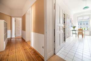 ⭐ Seltenes Altbaujuwel im Helmholtzkiez — Stuckverzierte 3-Zi.-Whg mit Süd-Erker, Flügeltüren & EBK – Die vollständige Adresse der Immobilie erhältst du vom Anbieter., 10435 Prenzlauer Berg, Berlin – Vorschaubild 10