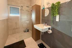 Hochwertige Dachgeschosswohnung mit Garagenstellplatz in Darmstadt – 64291 Wixhausen, Darmstadt – Vorschaubild 5