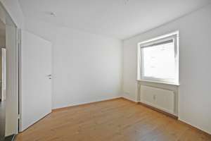 Erstbezug nach Renovation: 2-Zi-Wohnung mit Balkon & Einbauküche, M-Hirschgarten (unbefristet) – Wotanstraße 40, 80639 Nymphenburg, München – Vorschaubild 19