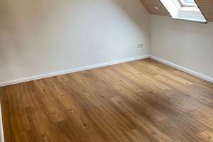 Modernisierte Doppelhaushälfte mit vier Zimmern und Einbauküche in Altdorf, Altdorf – Holzgerlingerstrasse 68, 71155 Altdorf – Vorschaubild 2