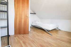 Große Nutzungsvielfalt: Einfamilienhaus mit Ferienwohnung und Einliegerwohnung in herrlicher Lage – Calw (Kreis) – Vorschaubild 10