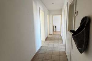 **Besichtigung am 12.08. um 17:15 Uhr**Schöne 3-ZKB in beliebter Lage von Augsburg-Haunstetten – Hofackerstr. 24, 86179 Haunstetten-West, Augsburg – Vorschaubild 5