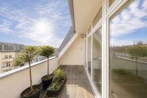 Bezugsfreie DG-Whg mit Terrasse EBK Kamin u. Aufzug – Simon-Dach-Strasse 10, 10245 Friedrichshain, Berlin – Vorschaubild 2