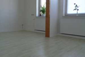 Freundl., renovierte 2-Zi-Whg mit Tageslichtbad – Hannover – Vorschaubild 4