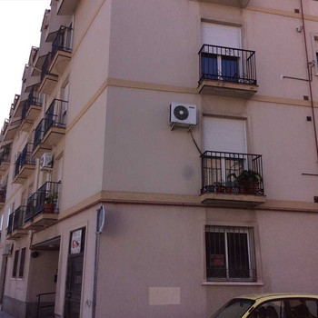Besetzte Wohnung von einer Bank in Ciempozuelos