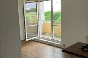 Citylife & Chill: 3-Zimmer-Wohnung mit Balkon zum Durchatmen – Elisabeth-Wolf-Straße 68, 3042 Sandow, Cottbus – Vorschaubild 3