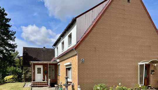 Bild von Charmantes Ein-/Zweifamilienhaus mit Einliegerwohnung und großzügigem Garten