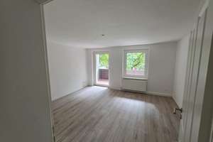 Hochwertig sanierte 3- Raumwohnung mit Balkon ! – 39112 Sudenburg, Magdeburg – Vorschaubild 3