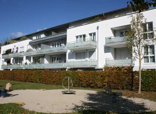 Schöne Drei-Zimmer Wohnung mit großem Balkon in München, Bogenhausen