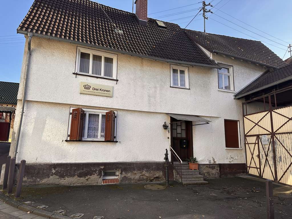 Immobilie in Waldems - Fachwerkhaus in Waldems  und große Scheune - Bild 0