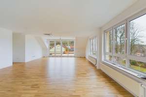 KLIMATISIERTE DG-WOHNUNG in TOP-QUALITÄT nur für KURZZEITVERMIETUNG – Die vollständige Adresse der Immobilie erhältst du vom Anbieter., 71384 Weinstadt – Vorschaubild 5