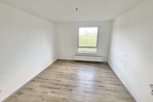 Helle 2-Zimmer-Wohnung mit Balkon, frisch renoviert! – Nietzscheweg 1, 45279 Freisenbruch, Essen – Vorschaubild 4
