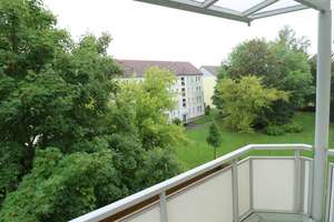 2-Raumwohnung mit Wanne und Balkon in Siegmar/Chemnitz – Keplerstraße 40 f, 9117 Siegmar, Chemnitz – Vorschaubild 2
