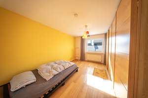 Gepflegter Bungalowcharakter mit ausgebautem Spitzboden, Gartenidylle & Sauna – Die vollständige Adresse der Immobilie erhältst du vom Anbieter., 65207 Naurod, Wiesbaden – Vorschaubild 8