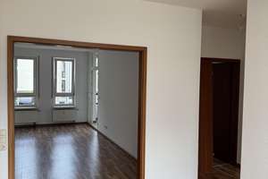 Erstbezug nach Renovierung: 3,5 Zimmer, große Terrasse, neue Küche & TG-Stellplatz – Badstr. 2, 72793 Pfullingen – Vorschaubild 9