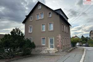 Charmantes Mehrfamilienhaus mit großem Potenzial & guter Sanierungsbasis in Neukirchen bei Chemnitz – Die vollständige Adresse der Immobilie erhältst du vom Anbieter., 9221 Neukirchen/Erzgebirge – Vorschaubild 1