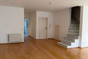 Ruheoase in der Stadt – Souterrainwohnung mit Wintergarten