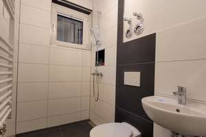 Erstbezug nach Sanierung! Top Kernsanierte 2,5 Zimmer Wohnung in zentraler Lage! – Ruhrorterstraße 55, 47059 Kaßlerfeld, Duisburg – Vorschaubild 1