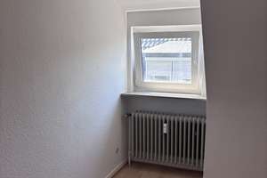 Helle  ruhige Dachgeschoßwohnung im Hagener Norden  Ruhreckstraße am Ende einer Sackgasse – Ruhreckstraße 35, 58099 Boele, Hagen – Vorschaubild 6