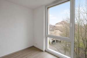 Vermietete, moderne 4-Zimmer-Wohnung mit Süd-Balkon in Aachen! – Vaalser Straße 81a, 52074 Westpark, Aachen – Vorschaubild 7