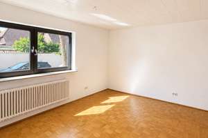 Einfamilienhaus mit Scheune und Potenzial zum Zweifamilienhaus in Karlsruhe Neureut! – Die vollständige Adresse der Immobilie erhältst du vom Anbieter., 76149 Neureut, Karlsruhe – Vorschaubild 4