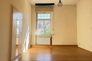 Große 4-Zimmer-Altbauwohnung – Wohnen mit Charakter und Licht – Hübschstraße 18, 76135 Weststadt, Karlsruhe – Vorschaubild 3