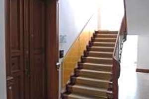 Luxuriöses Dach m. Lift im Stuckaltbau im Herzen Steglitz großzügiger Schnitt  und Aufzug  -  VB !!! – Klingsorstrasse 9, 12167 Steglitz, Berlin – Vorschaubild 3