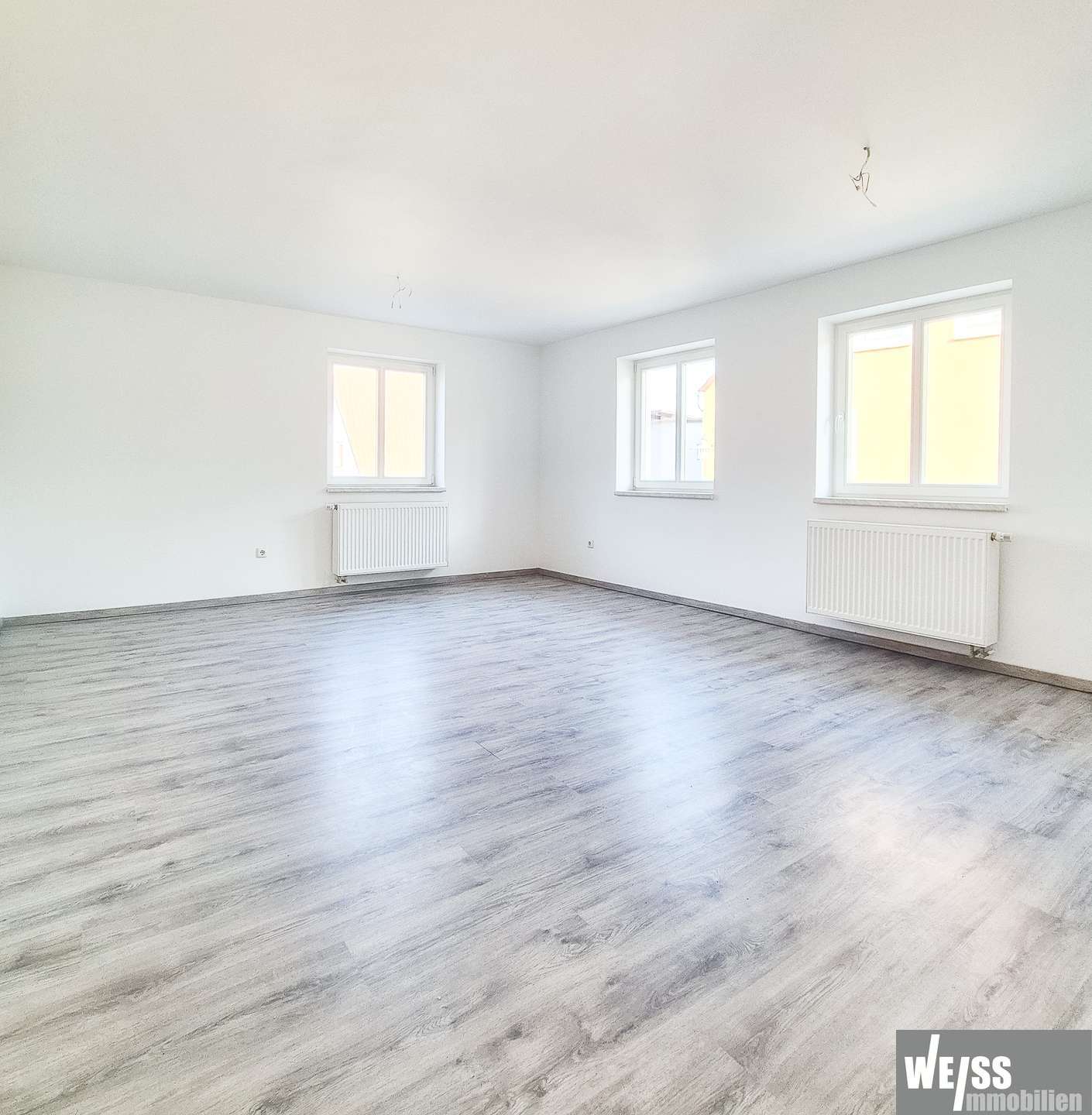 Immobilie in Röttingen - +++TIEF Preis+++ETW mit 5 Zimmer  aus Insolvenzverfahren - Bild 0