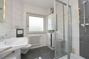 Modern möbliertes Haus in Stuttgart Bad Cannstatt – Die vollständige Adresse der Immobilie erhältst du vom Anbieter., 70376 Altenburg, Stuttgart – Vorschaubild 4