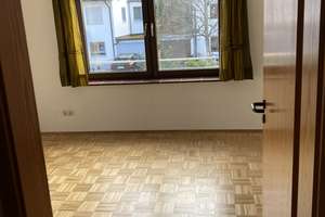 Gepflegte Doppelhaushälfte in 81739 Waldperlach mit 130m² Wohnfläche und 200m² Garten sucht Mieter – Die vollständige Adresse der Immobilie erhältst du vom Anbieter., 81739 Waldperlach, München – Vorschaubild 9