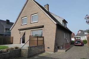Provisionsfrei* Geräumiges, solides 2-FH mit Keller in Top Lage !!! – Eldringstraße 6, 46485 Wesel – Vorschaubild 4