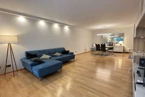 Möbilierte 3-Zimmer-Wohnung in städtischer Lage