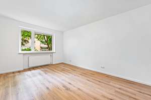 kernsanierte 2-Zimmer-Hochparterrewohnung in gepflegter  Wohnanlage, Erstbezug nach Sanierung – Die vollständige Adresse der Immobilie erhältst du vom Anbieter., 22297 Winterhude, Hamburg – Vorschaubild 7