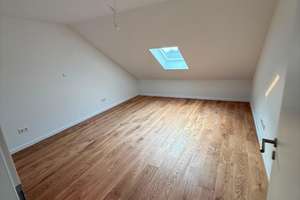 Viel Platz für Ihre Pläne: 4-Zimmer-Wohnung in Leverkusen-Wiesdorf – Hauptstraße 98, 51373 Wiesdorf, Leverkusen – Vorschaubild 3