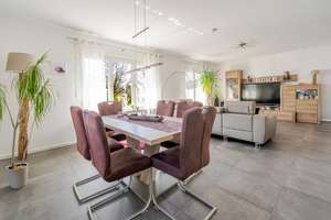 Lichtdurchflutetes Einfamilienhaus mit Photovoltaik, eigenem Garten und Garage. – Die vollständige Adresse der Immobilie erhältst du vom Anbieter., 84048 Mainburg – Vorschaubild 4