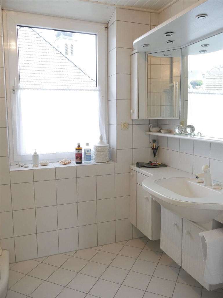 Immobilie in Finnentrop - / Zentrale Lage von Fretter! Kombiniere Wohnen und Gewerbe!  - Bild 1