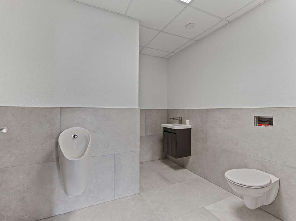 Gewerbe Herrentoilette