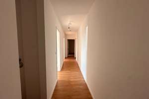 Moderne 4-Zimmer-Wohnung mit Balkon in Schweinau zu vermieten  – Ambergerstraße 36, 90441 Hohe Marter, Nürnberg – Vorschaubild 9