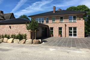 Hier angeboten wird die Penthouse-Wohnung eines exklusiven Neubauhauses 