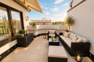 Penthouse-Loft mit Dachterrasse + Furnished + Voll Möbliert