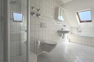4915 - Nähe Mühlburger Tor! 4-Zimmer-Maisonettewohnung mit Balkon und TG-Stellplatz! – Die vollständige Adresse der Immobilie erhältst du vom Anbieter., 76133 Weststadt, Karlsruhe – Vorschaubild 13
