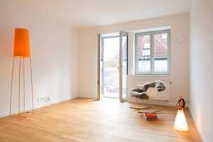 Ruhig und komfortabel in Toplage: 2-Zimmer-Whg. mit Balkon und EBK in saniertem 50er-Jahre-Haus – Elisabethplatz 3, 80796 München – Vorschaubild 2