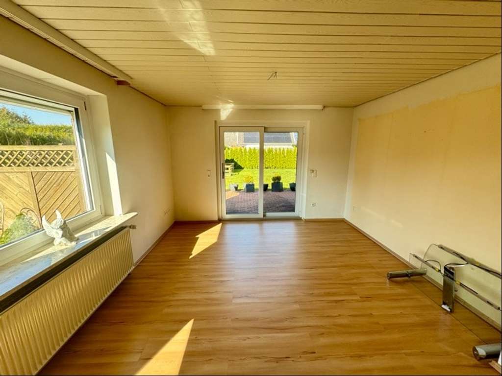 Immobilie in Breitenberg - Tolles Familienhaus in ruhiger Sackgasse mit Photovoltaikanlage + Carport - Bild 3