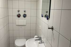 Schöne, helle 3-Zimmer-DG-Wohnung in Heilbronn-Böckingen, Eduard-Bader-Strasse – Eduard-Bader-Strasse 37, 74080 Böckingen, Heilbronn – Vorschaubild 8