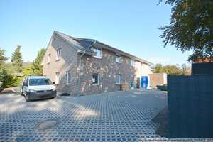 4-Fam.-Haus - ideal für Anleger! – Delmenhorst – Vorschaubild 1